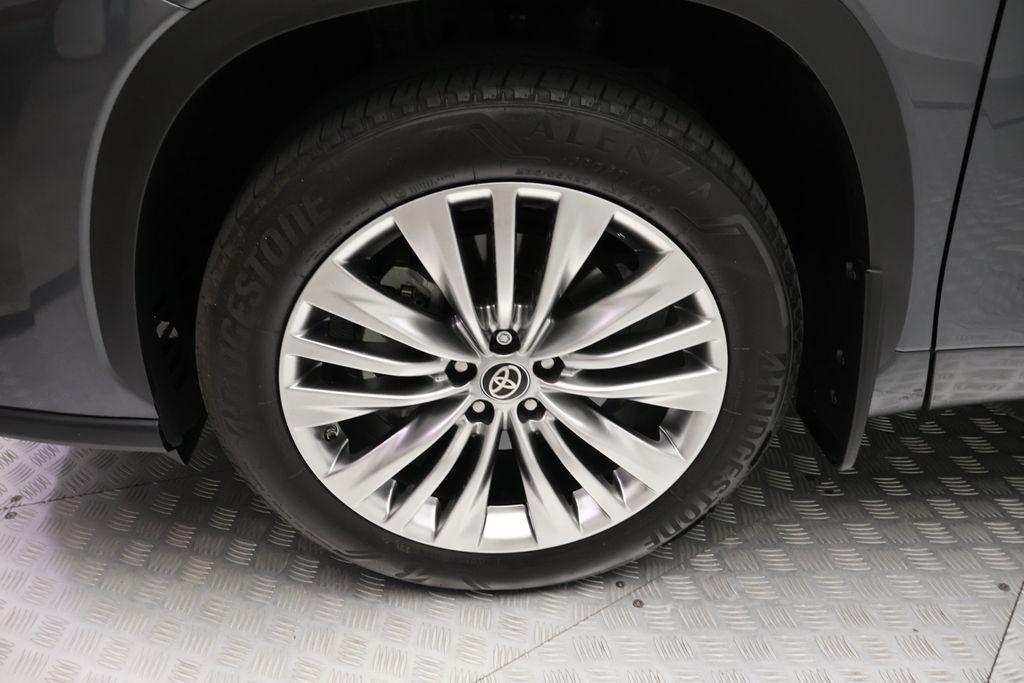 2024 TOYOTA HIGHLANDER PLATINUM photo 4