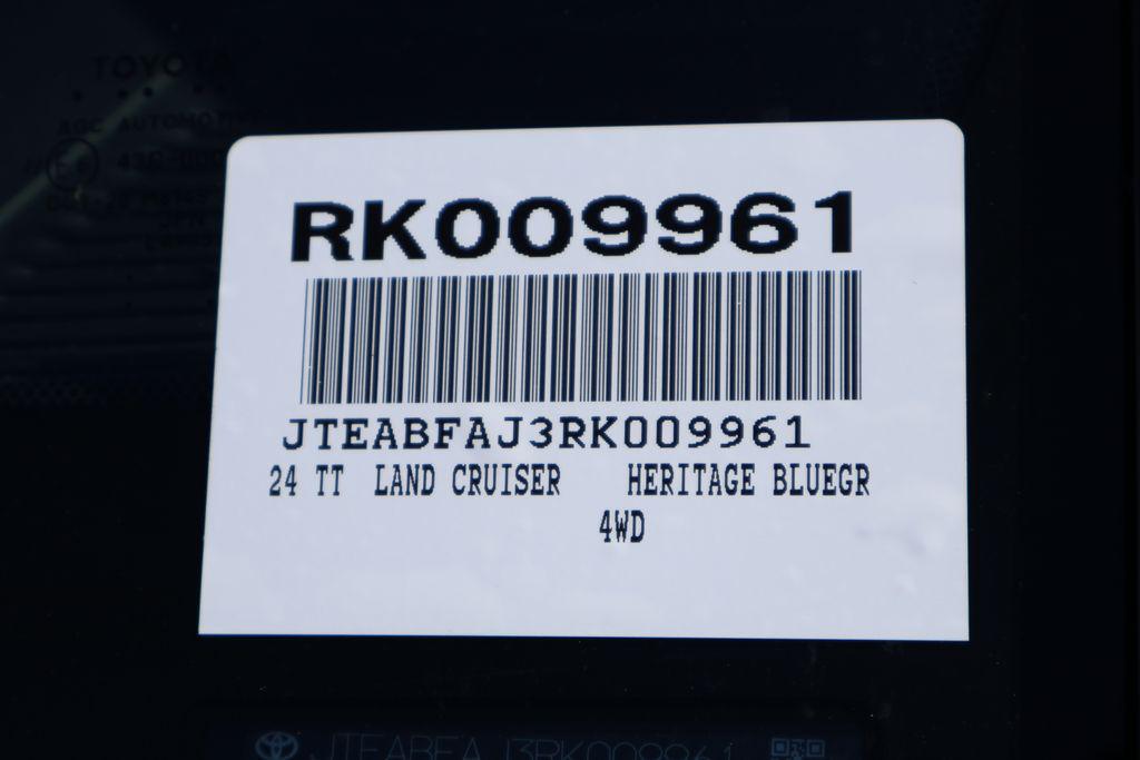 TOYOTA LAND CRUISER - 7