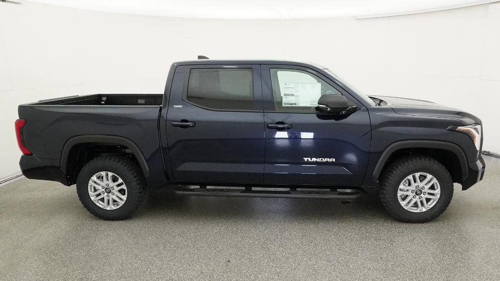 TOYOTA TUNDRA - 7