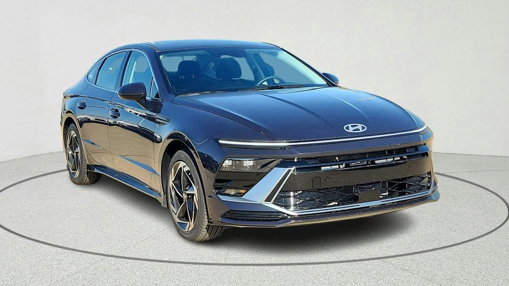 New 2026 Hyundai SONATA SEL Sport
