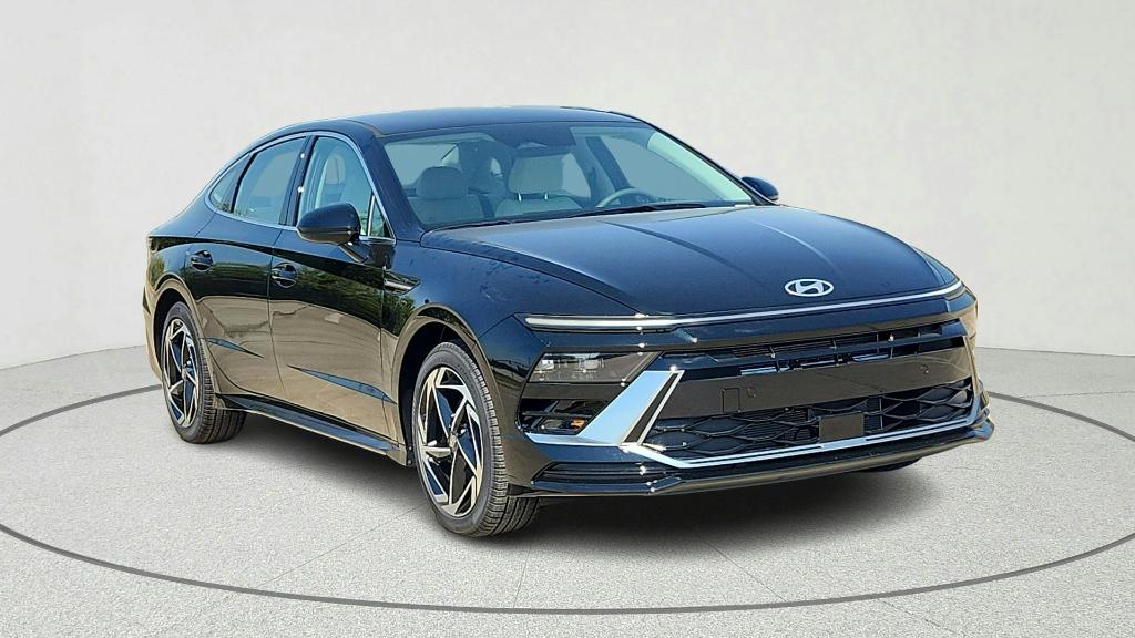New 2026 Hyundai SONATA SEL Sport
