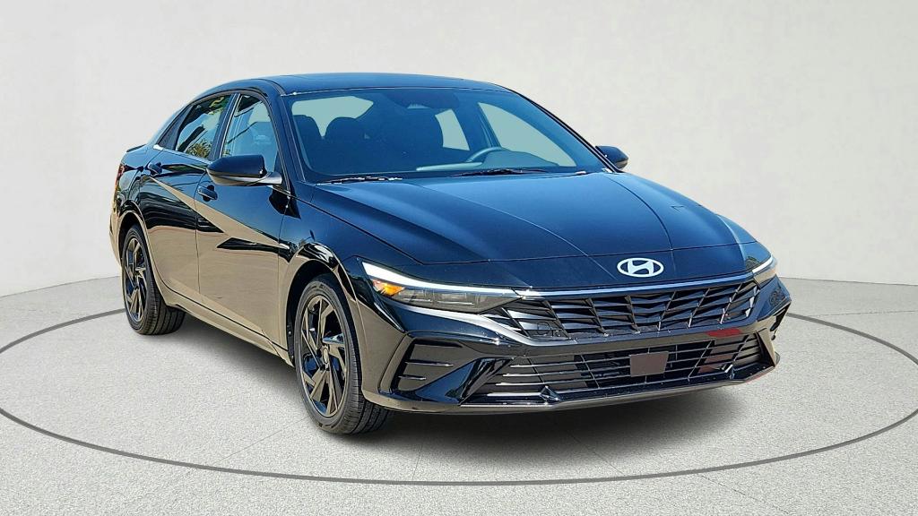 New 2026 Hyundai ELANTRA SEL SPORT PREMIUM