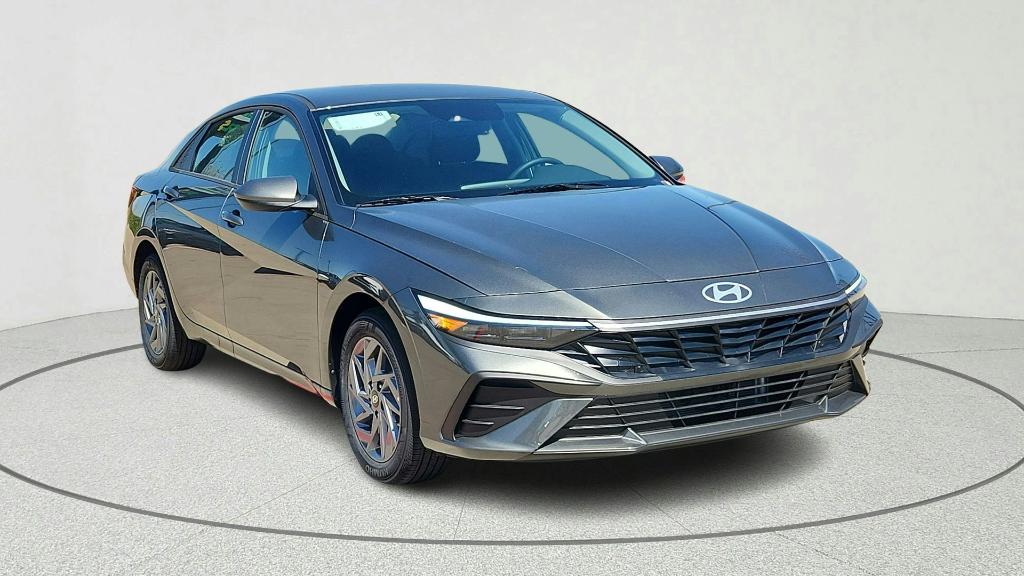 New 2026 Hyundai ELANTRA HEV Blue