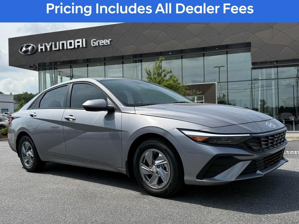 New 2026 Hyundai ELANTRA SE