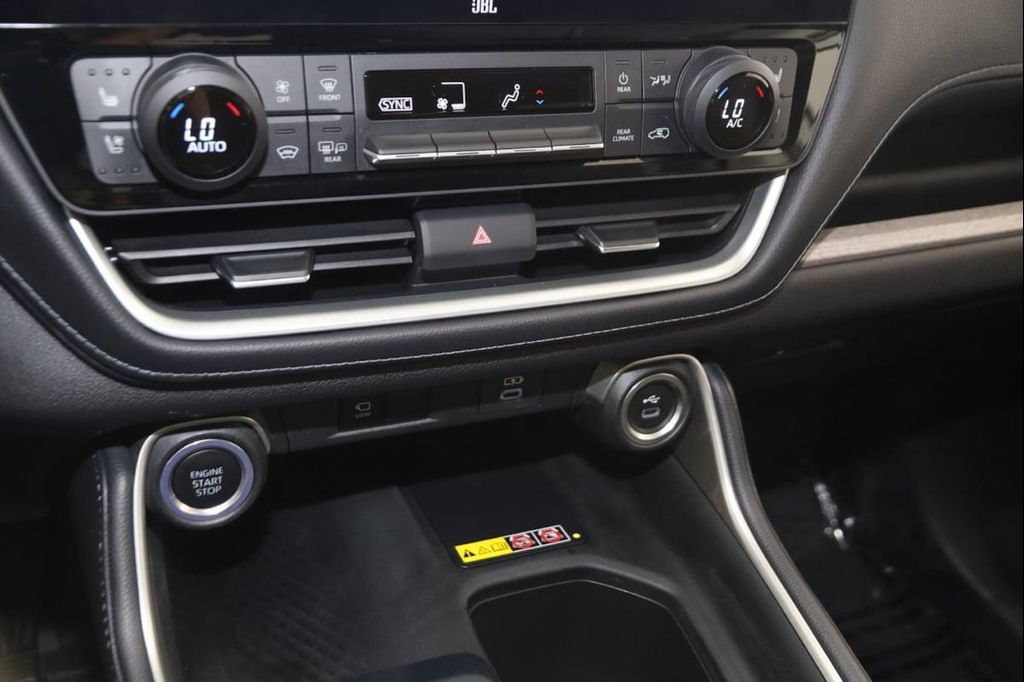 صورة مصغرة 27 لـ 2024 Toyota GRAND HIGHLANDER LIMITED