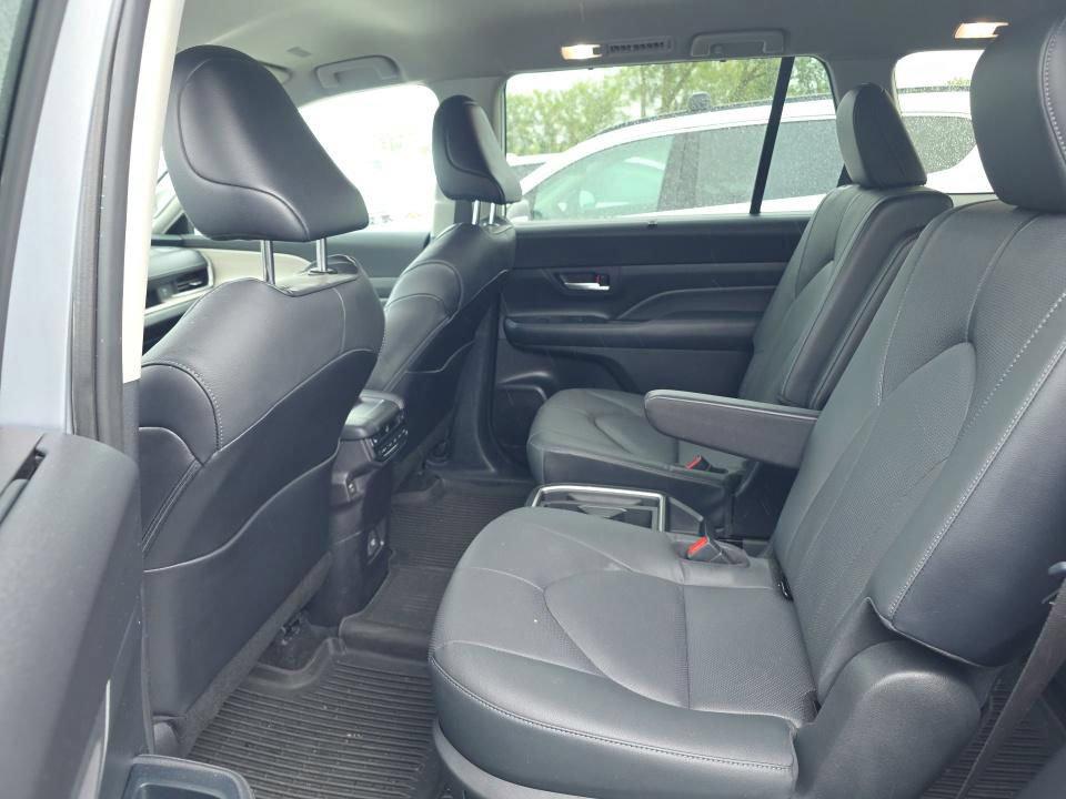 صورة 9 لـ 2024 Toyota GRAND HIGHLANDER LIMITED