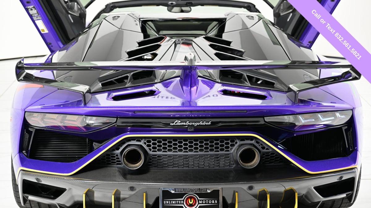 صورة مصغرة 17 لـ 2021 Lamborghini AVENTADOR SVJ ROADSTER