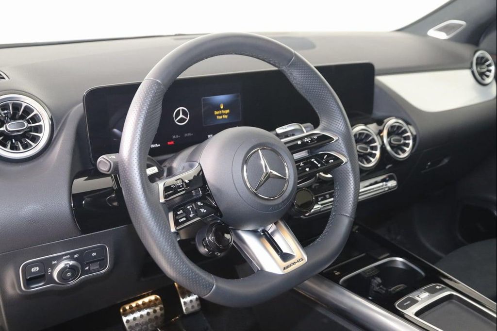 MERCEDES-BENZ GLA-CLASS AMG - 6