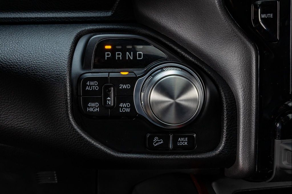 2022 RAM 1500 REBEL 缩略图 23