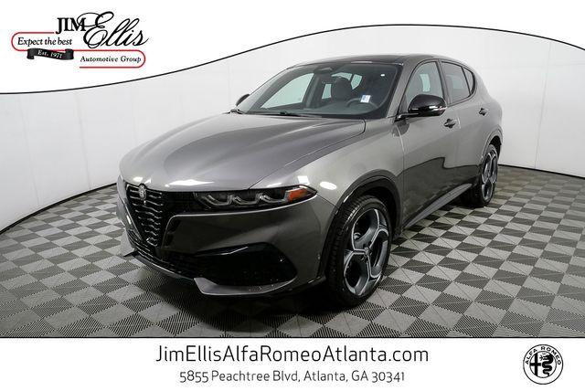 New 2026 Alfa Romeo Tonale Base