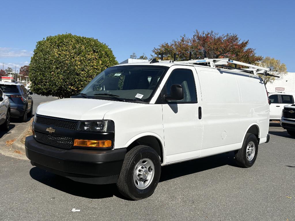 New 2025 Chevrolet Express 2500 Work Van
