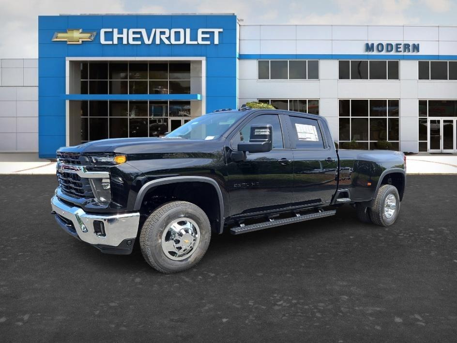 New 2026 Chevrolet Silverado 3500 LT