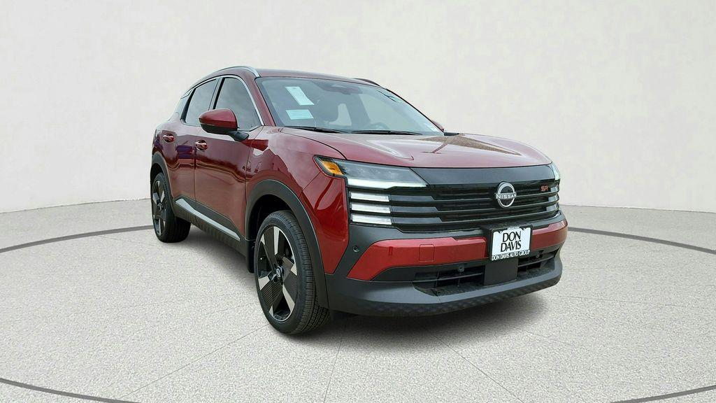 New 2025 Nissan Kicks SR