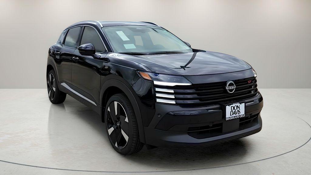 New 2026 Nissan Kicks SR