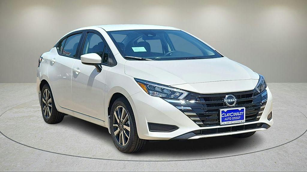 New 2025 Nissan Versa 1.6 SV