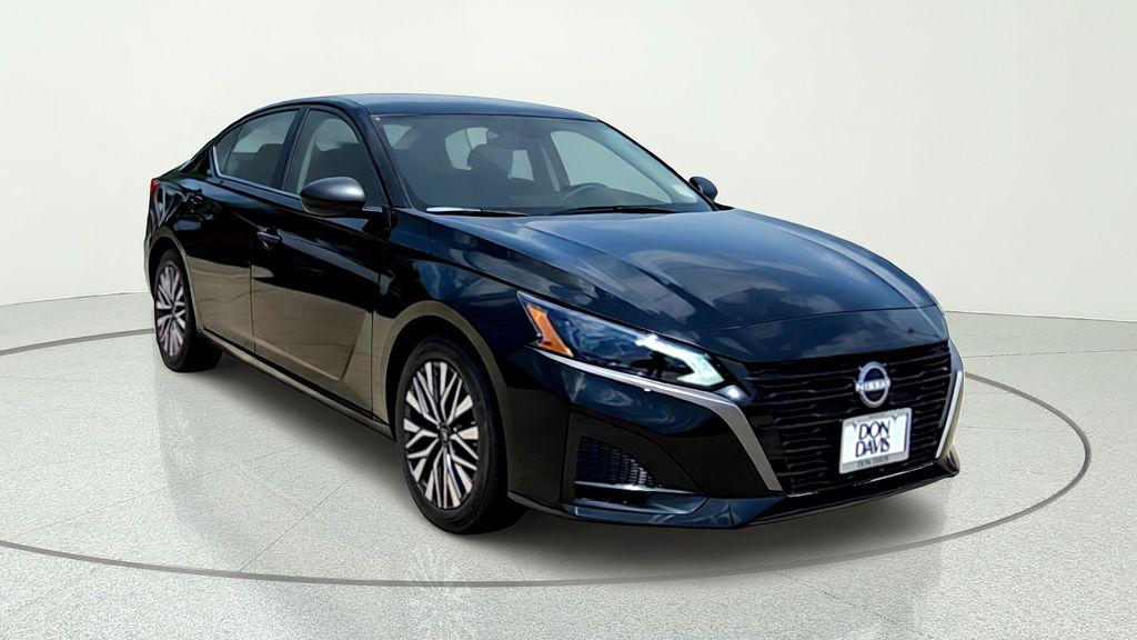 New 2026 Nissan Altima SV