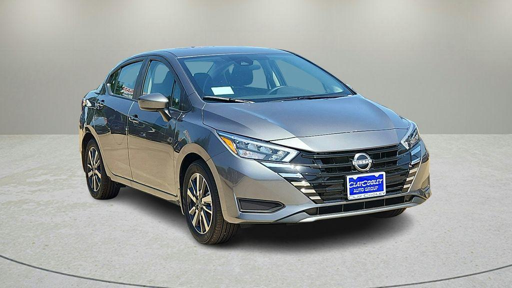 New 2025 Nissan Versa 1.6 SV