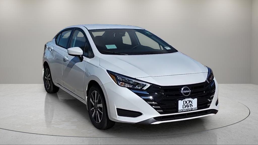 New 2025 Nissan Versa 1.6 SV