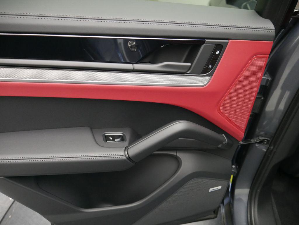 صورة مصغرة 19 لـ 2026 Porsche CAYENNE S