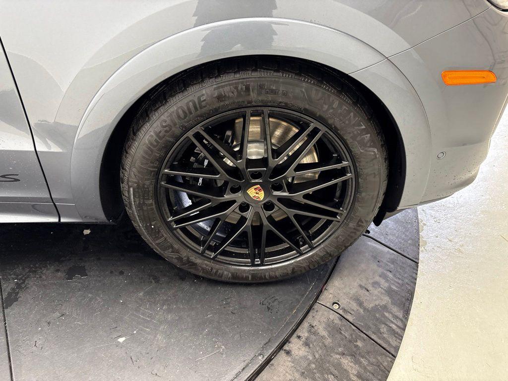 صورة مصغرة 17 لـ 2026 Porsche CAYENNE CAYENNE GTS