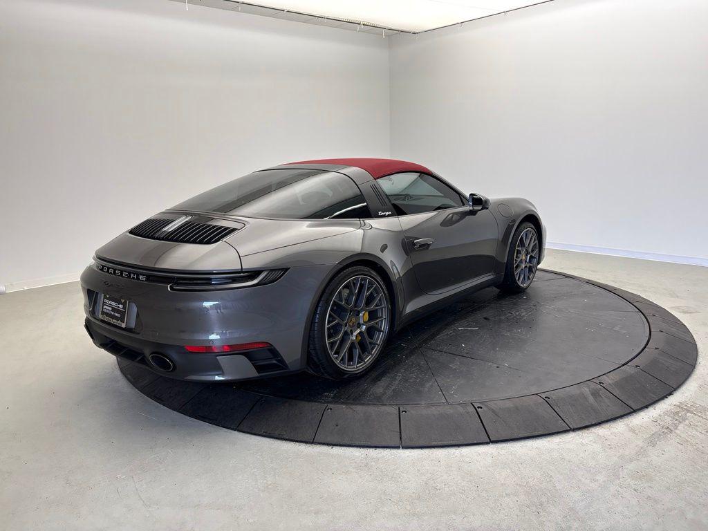 صورة 7 لـ 2022 Porsche 911 TARGA 4S