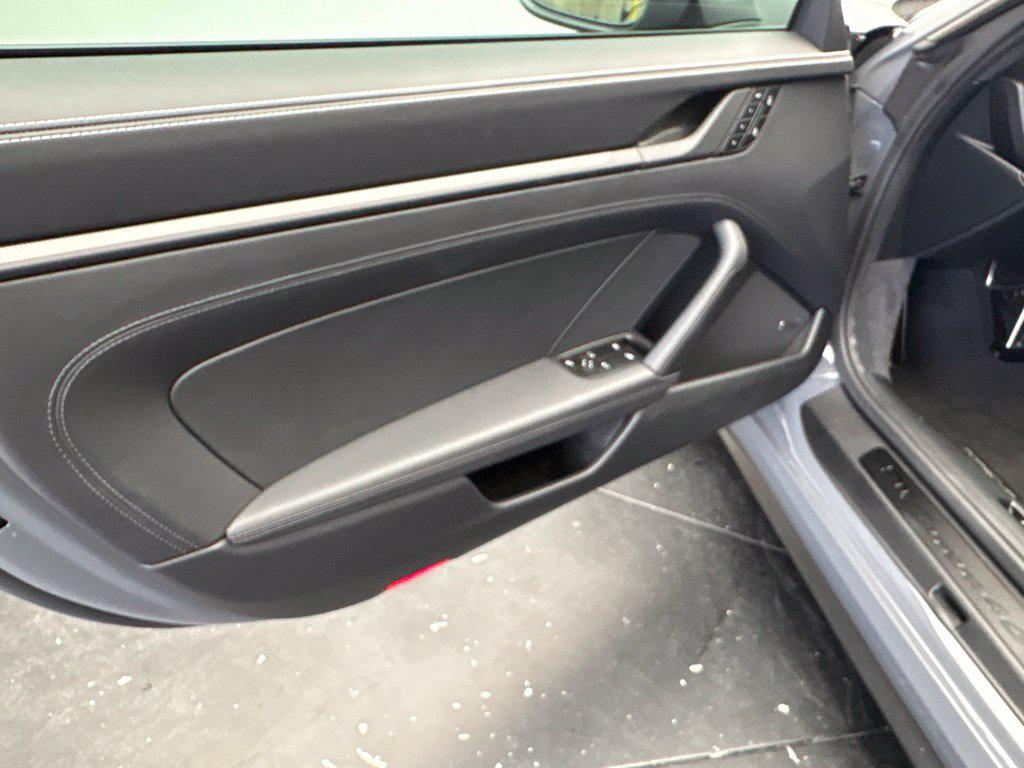 2025 Porsche 911 CARRERA 4 GTS 缩略图 4