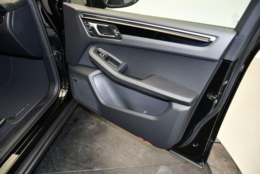 2026 Porsche MACAN 缩略图 24
