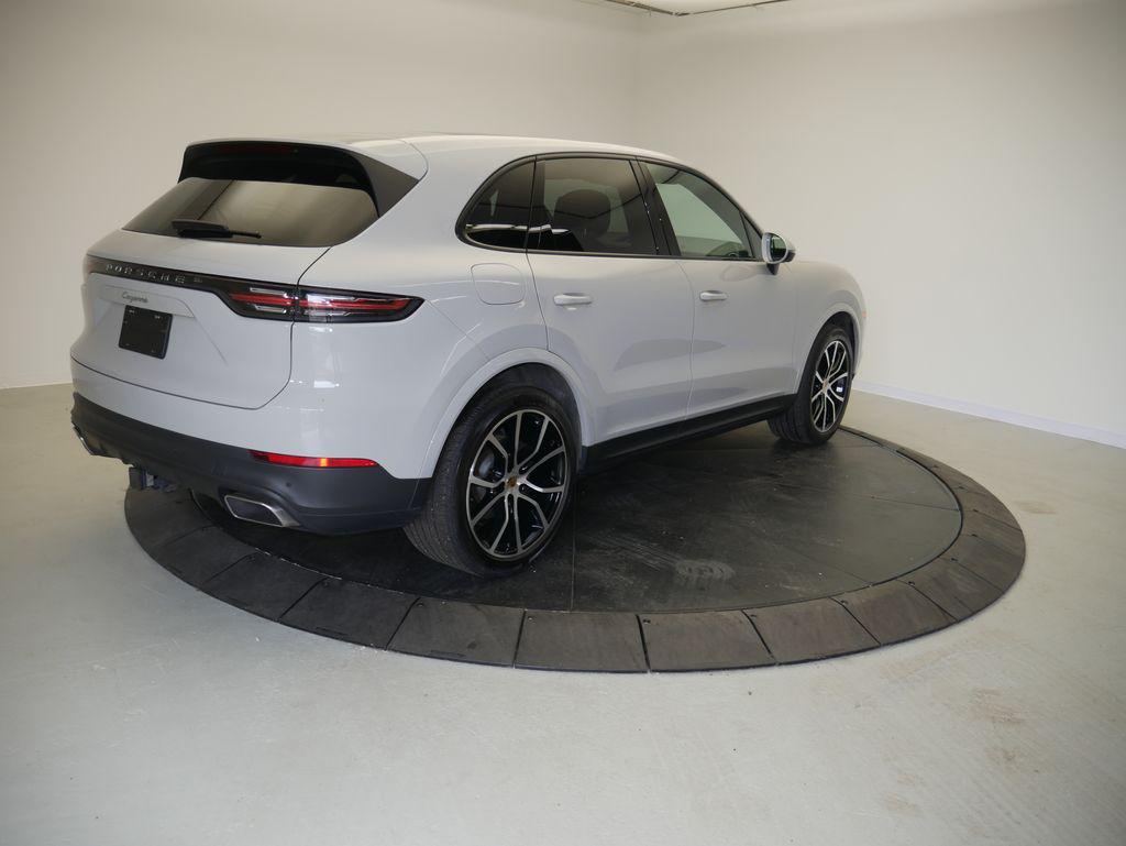 PORSCHE CAYENNE - 7