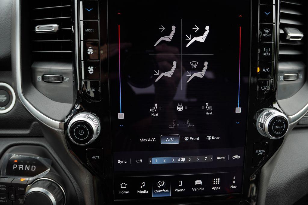 2027 RAM 1500 BIG HORN — миниатюра 16