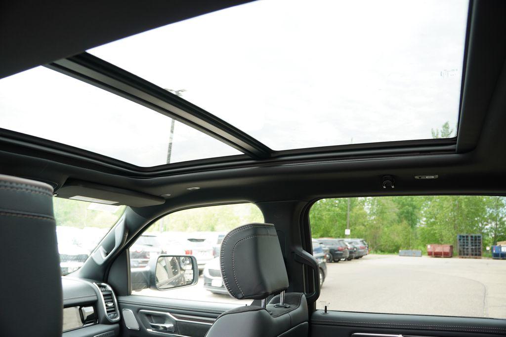 صورة مصغرة 13 لـ 2026 RAM 1500 LARAMIE