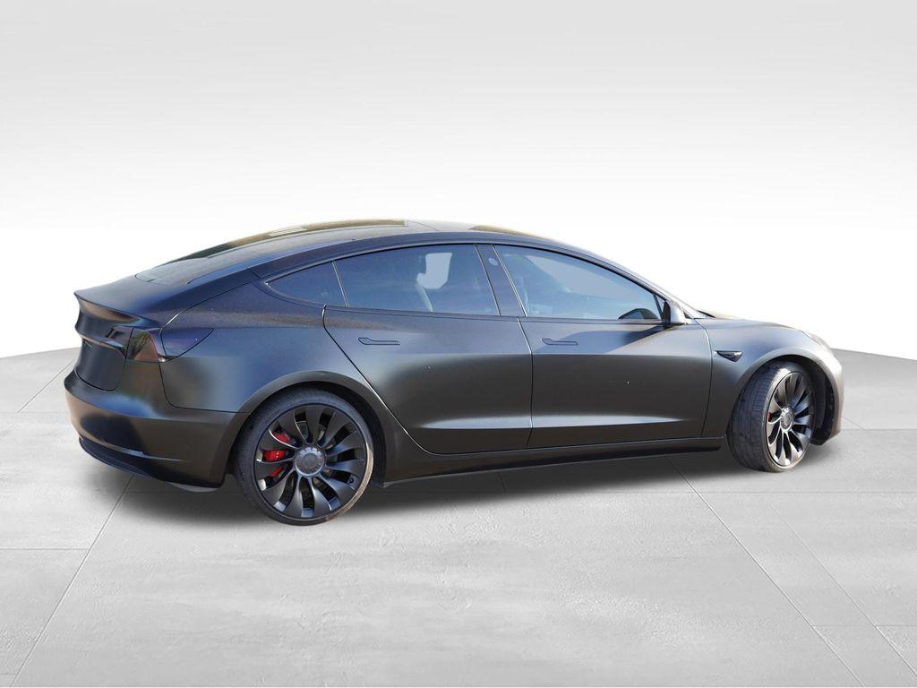 TESLA MODEL 3 PERFORMANCE - 4