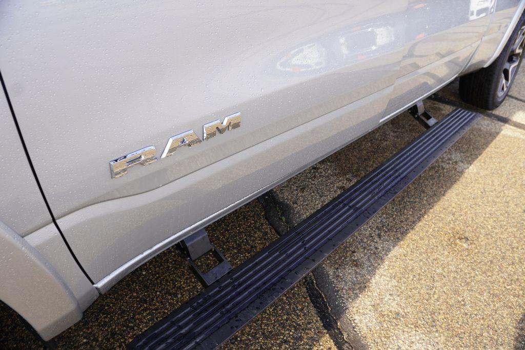 2026 RAM 1500 LARAMIE 缩略图 11