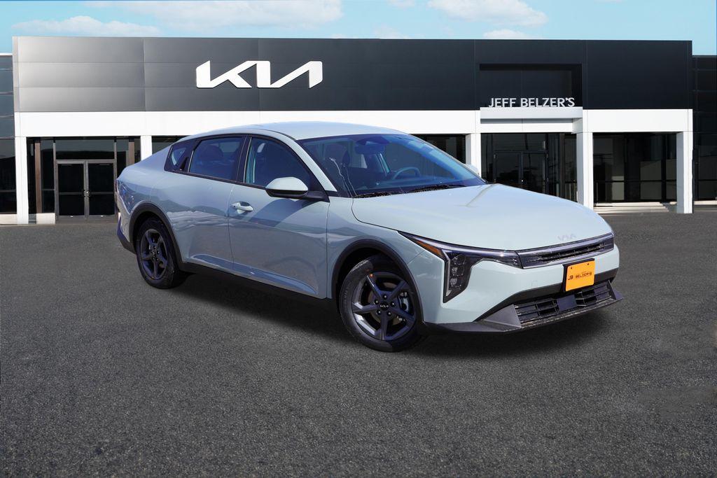 New 2026 Kia K4 LXS