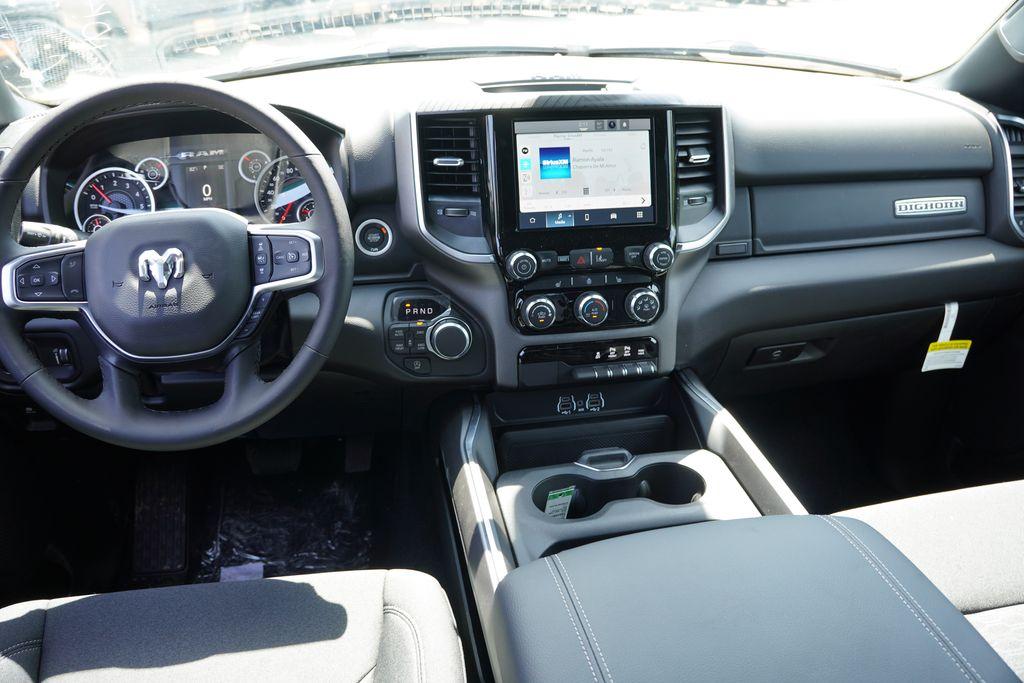 2026 RAM 1500 BIG HORN — миниатюра 12