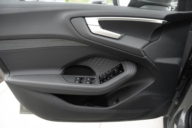 صورة 19 لـ 2025 AUDI A5 PREMIUM TFSI QUATTRO S TRONIC