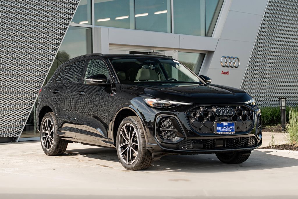 New 2026 Audi Q5 Premium Plus TFSI quattro S tronic