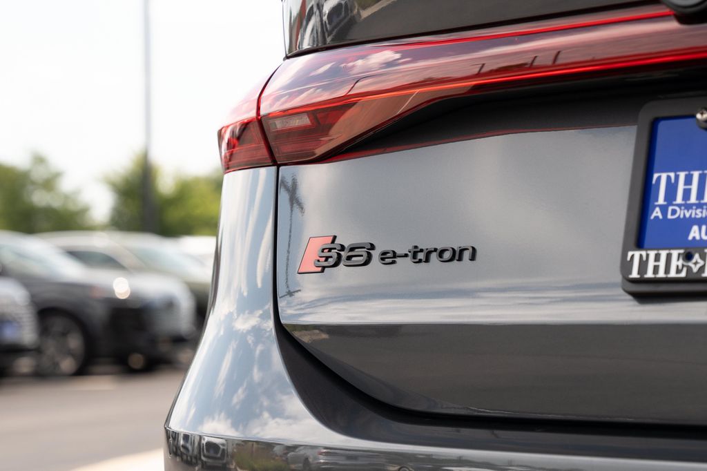 2027 AUDI S6 E-TRON PRESTIGE QUATTRO 缩略图 32