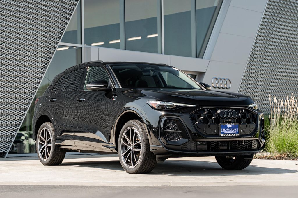 New 2026 Audi Q5 Premium Plus TFSI quattro S tronic