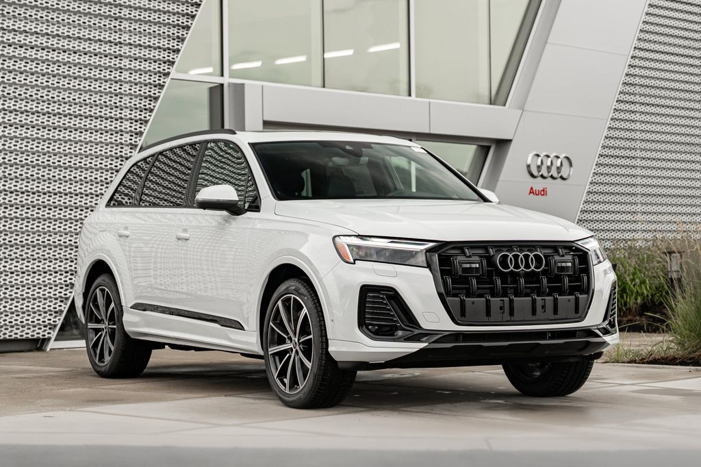 New 2026 Audi Q7 45 Premium Plus