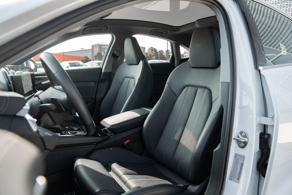 صورة 19 لـ 2025 AUDI A5 PRESTIGE TFSI QUATTRO S TRONIC