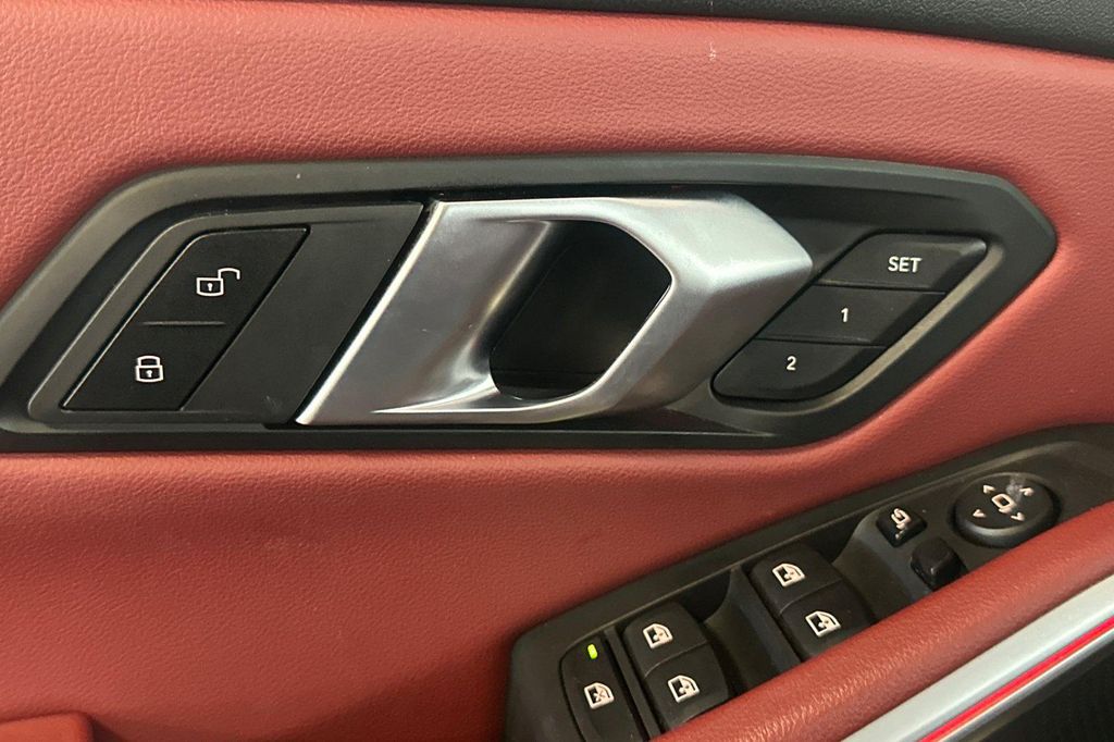 2025 BMW 330 330I — миниатюра 13