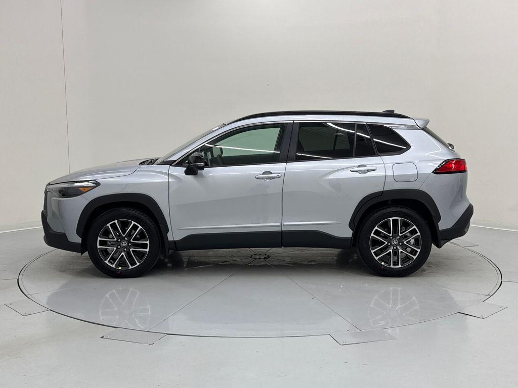 TOYOTA COROLLA CROSS - 2