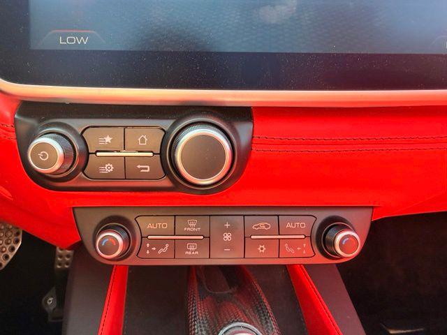 صورة مصغرة 31 لـ 2020 Ferrari PORTOFINO BASE