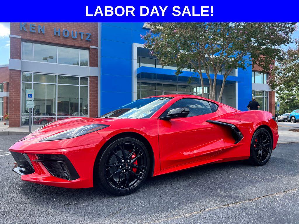 New 2027 Chevrolet Corvette Stingray w/2LT