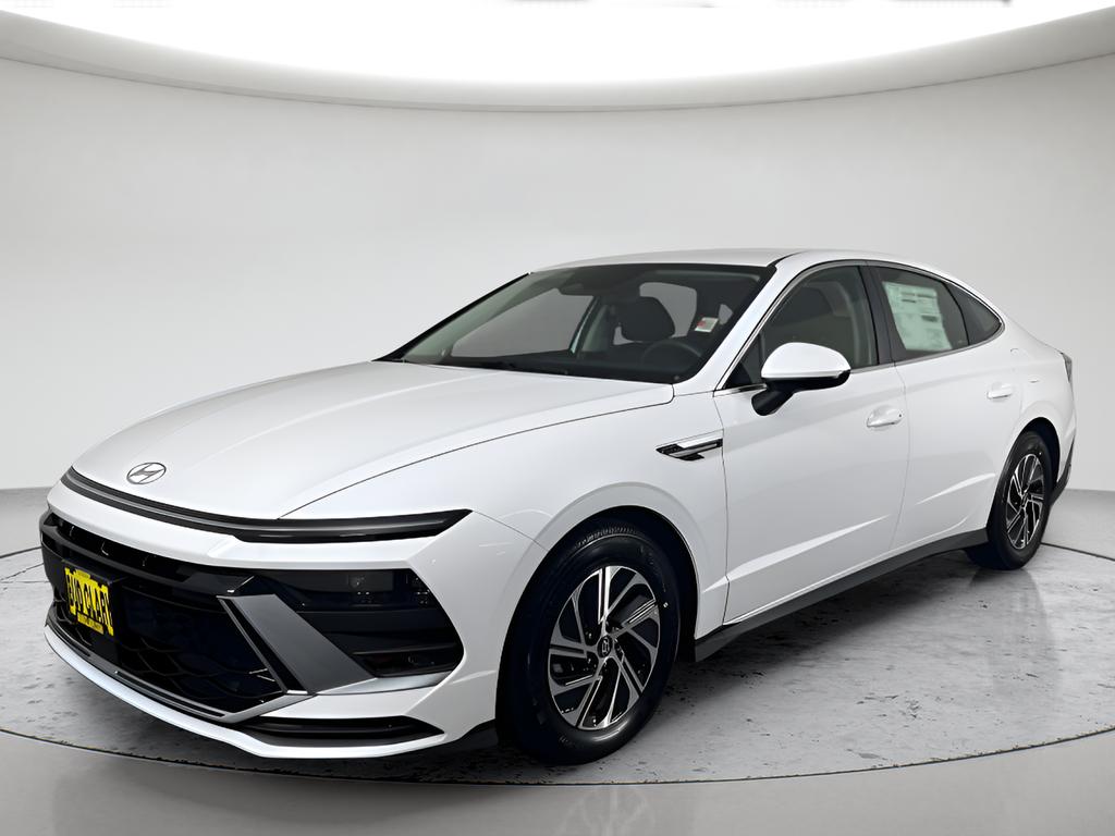 New 2026 Hyundai SONATA Hybrid Base