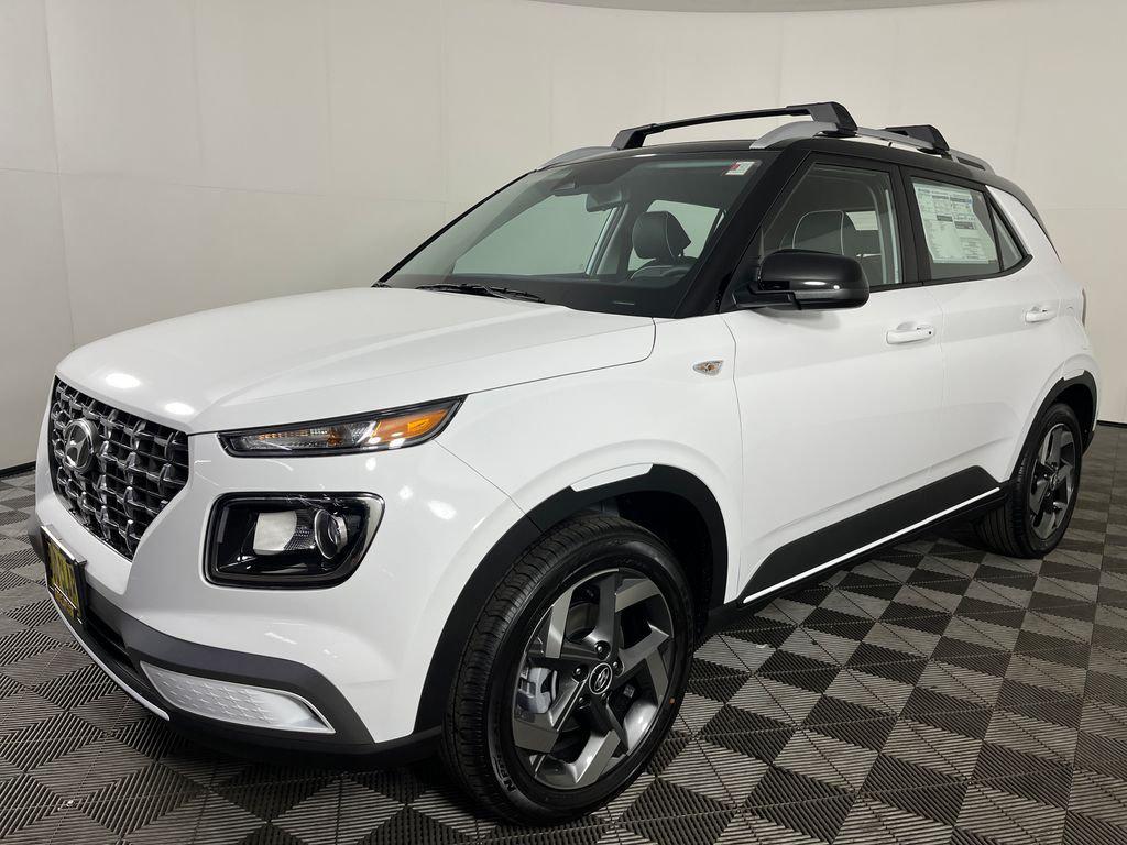 New 2026 Hyundai VENUE SEL w/Two-Tone Roof
