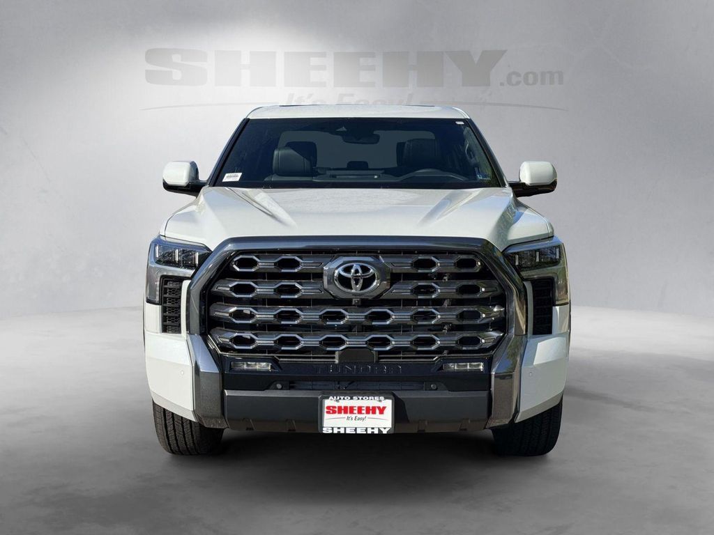 TOYOTA TUNDRA - 8