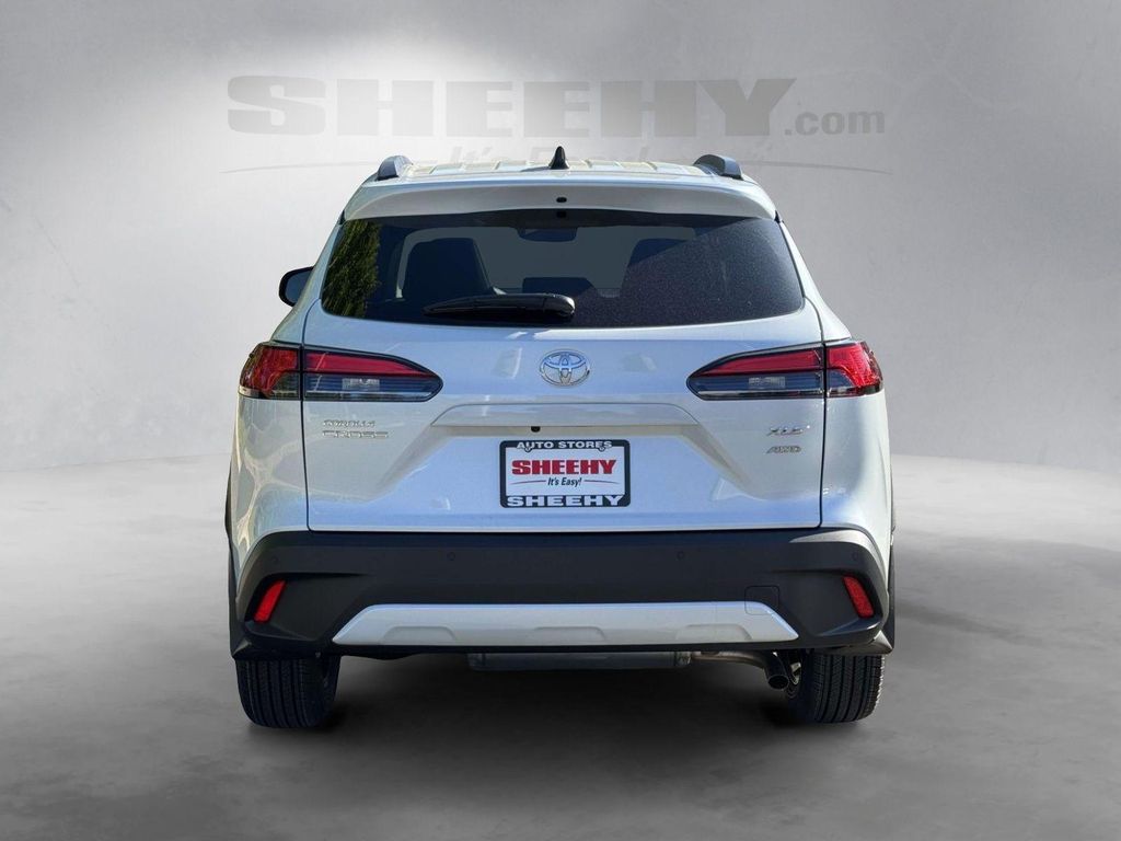 TOYOTA COROLLA CROSS - 8