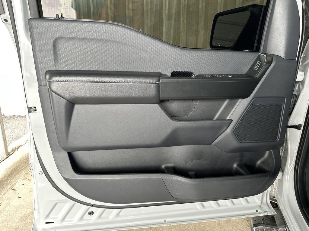 FORD F-150 STX - 9
