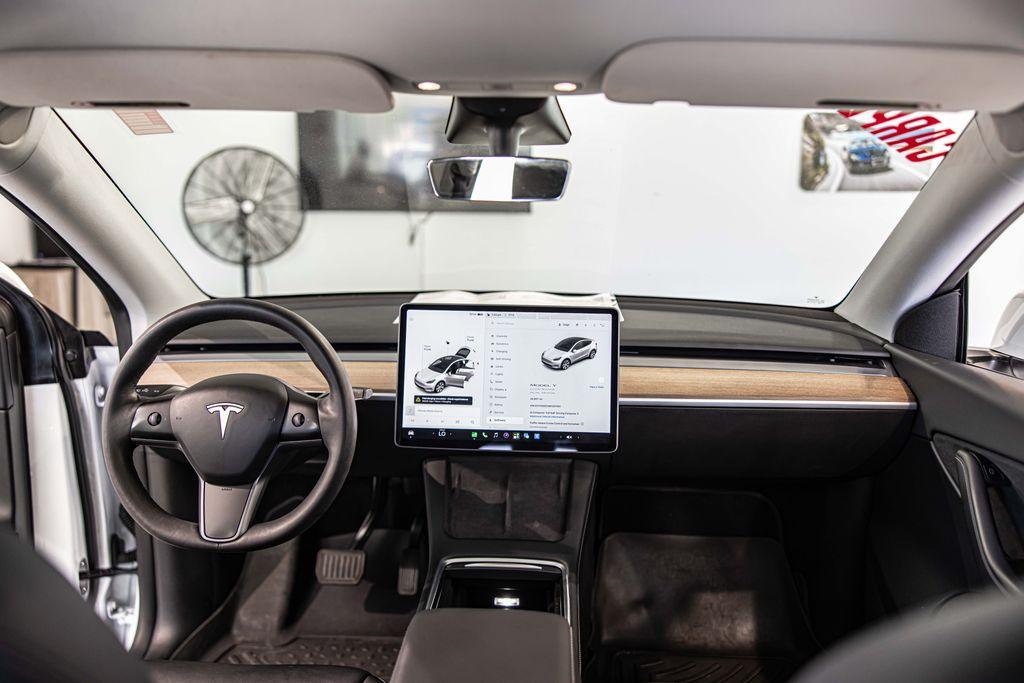 2021 Tesla MODEL Y LONG RANGE 缩略图 31